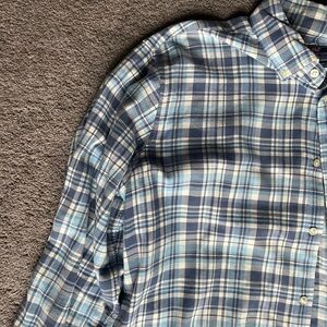 Vineyard Vines Button Down Shirt -XL